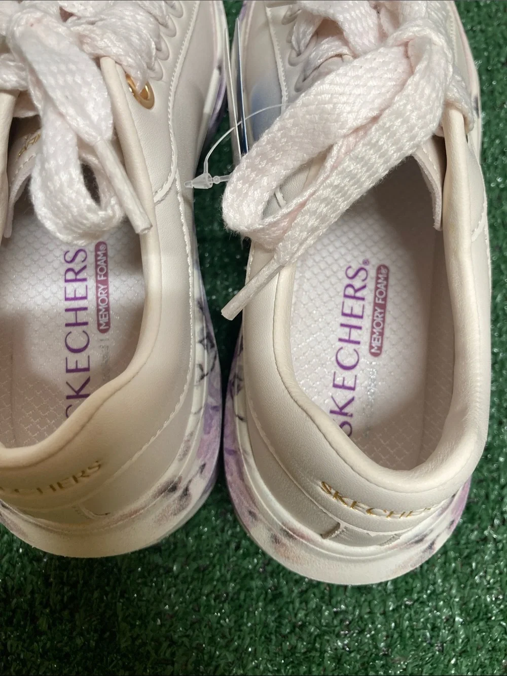 Skechers Women’s Cordova Sneakers with Purple Floral Accents 6.5 (OKPM-07-013)
